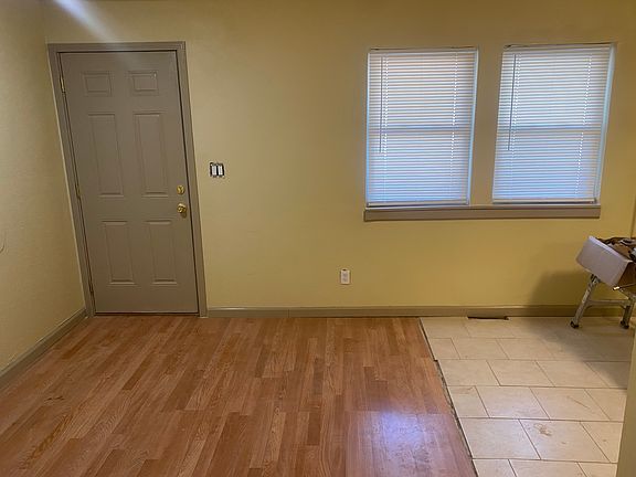 4th image of 623 Salveter St APT C
