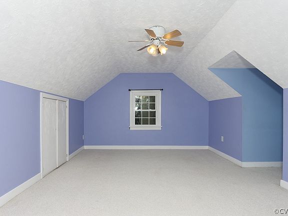 3rd image of 9948 Wagstaff Cir
