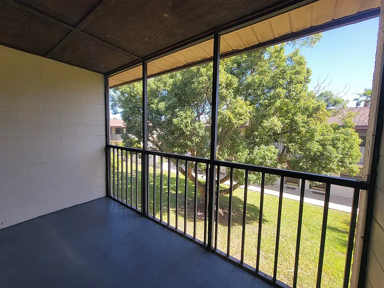 Marcell Garden Apartments — Photo 33