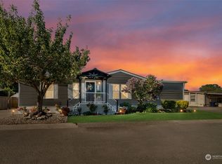 158 Grand Fir Dr, Enumclaw, WA 98022