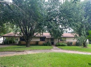 483 Saint Pauls Church Rd, Natchez, LA 71456