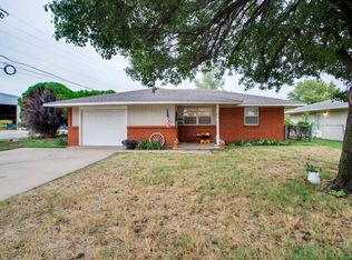 820 W Oxford Ave, Enid, OK 73701