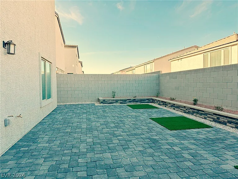 696 Stone Hammer Ave — Photo 35