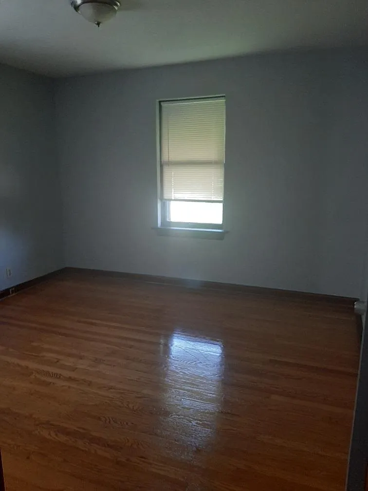 1 bed, 750 sqft, $700 — Photo 1
