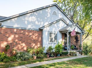 585 Winwood Cir, Walled Lake, MI