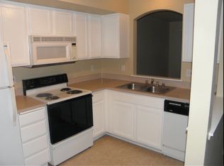 6711 E Side Dr NE, Tacoma, WA 98422