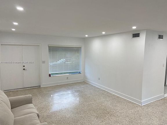 3rd image of 725 91st St