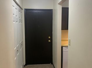 619 Meadow Ln #7, Burlington, WI 53105