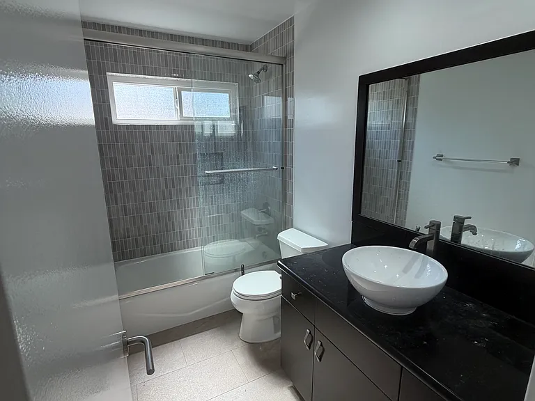 1200 Manhattan Beach Blvd #L — Photo 6