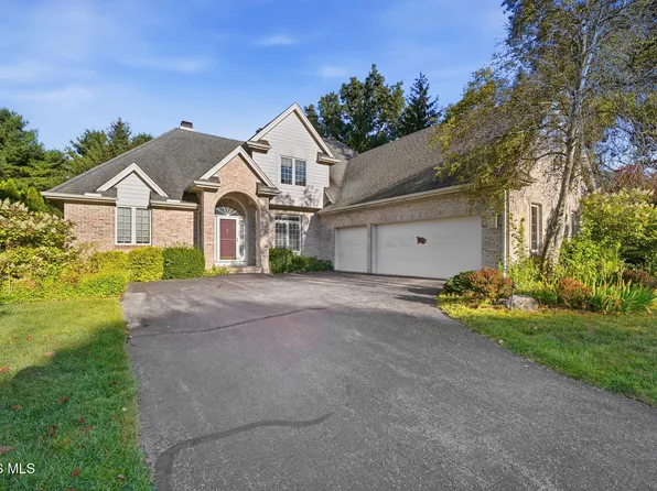 3168 Stone Wall Rd, Maumee, OH 43537