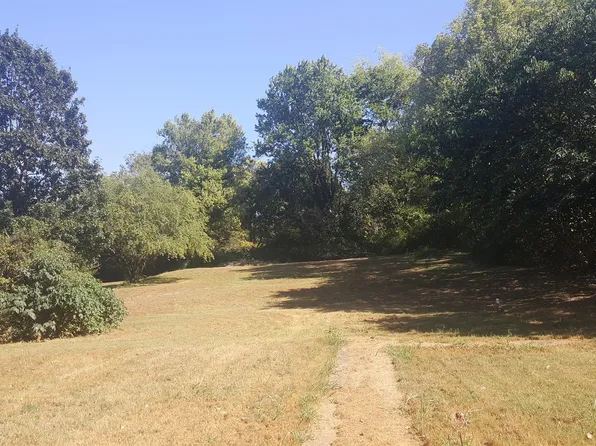1209 Galloway St, Columbia, TN 38401