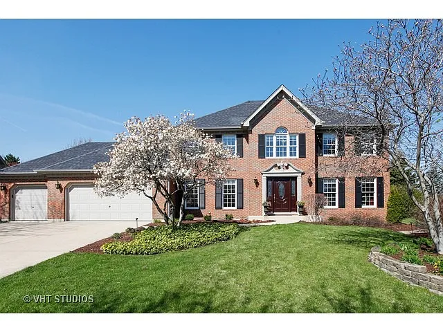 1255 Cromwell Ln photo 1