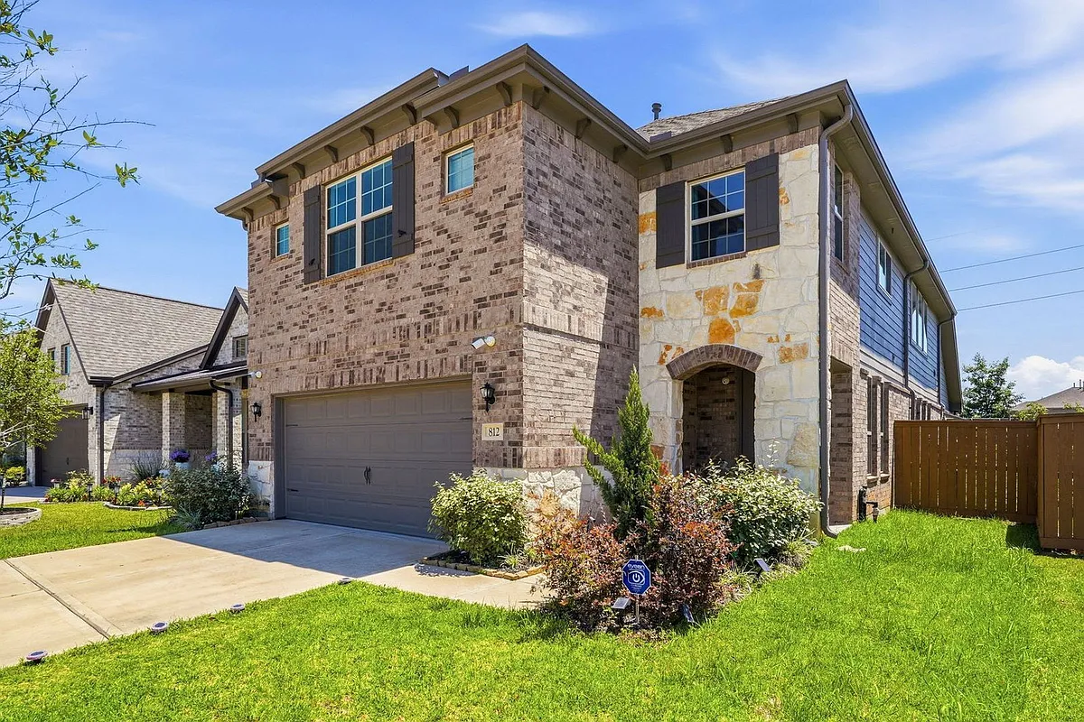 Building Photo - 812 Coronado Terrace Ln