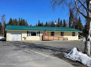 2785 Beaver Loop Rd, Kenai, AK 99611