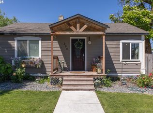 295 N 1st St, Irrigon, OR 97844