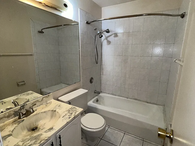 7632 W Leon Ter — Photo 2