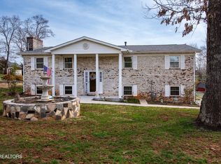 122 Swanee Dr, Maryville, TN 37804