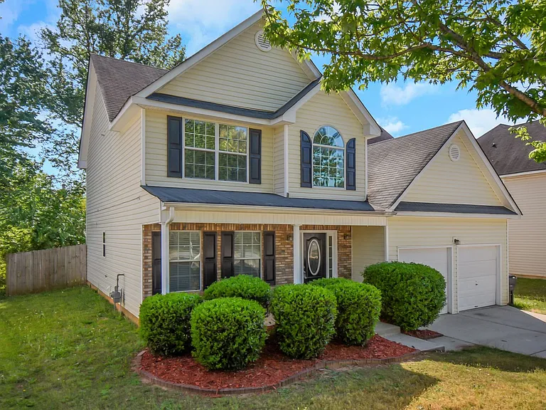 240 Dairyland Dr — Photo 5