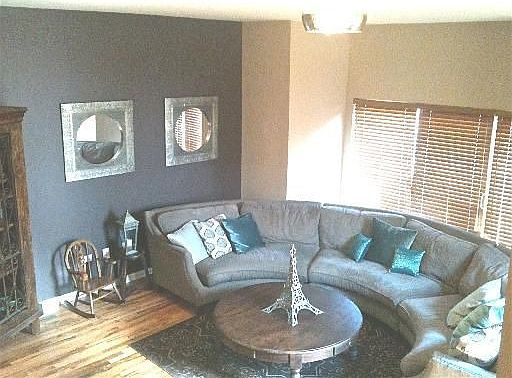 4th image of 350 E Finsbury Ct Unit 2D
