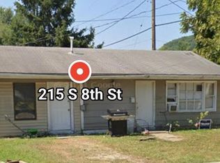 215 S 8th St, Louisiana, MO