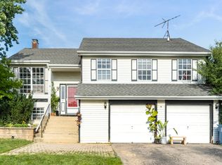 997 S Chippendale Dr, Bartlett, IL 60103