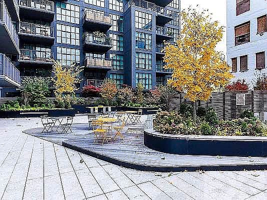 1st image of 606 Franklin Ave #404A