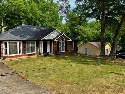 1616 Ridgecrest Dr Photo 1