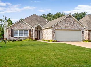 2816 E 89th St, Tulsa, OK 74137