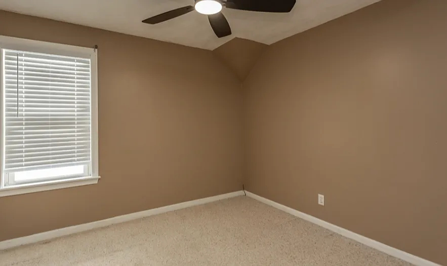 770 Bedford St — Photo 3