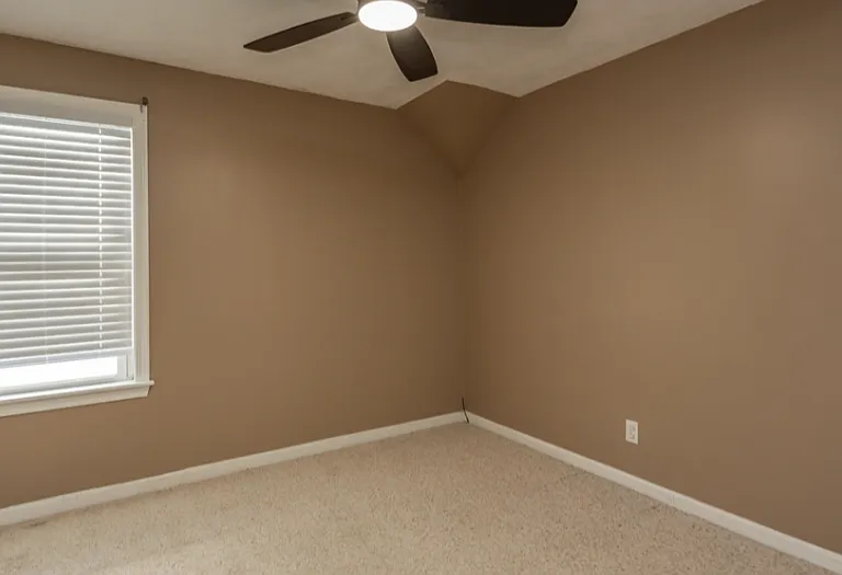 770 Bedford St #2 — Photo 3