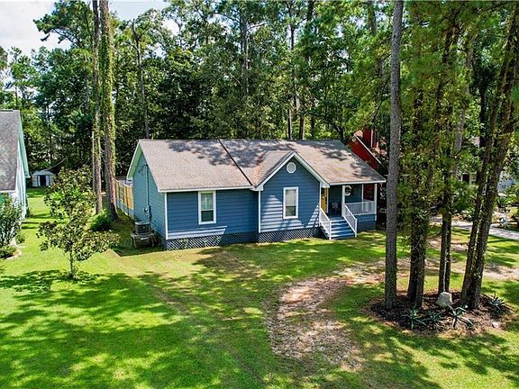 2nd image of 725 Willow Oak Ln