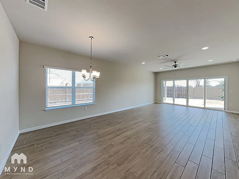 2444 Lobo Landing Cv — Photo 10