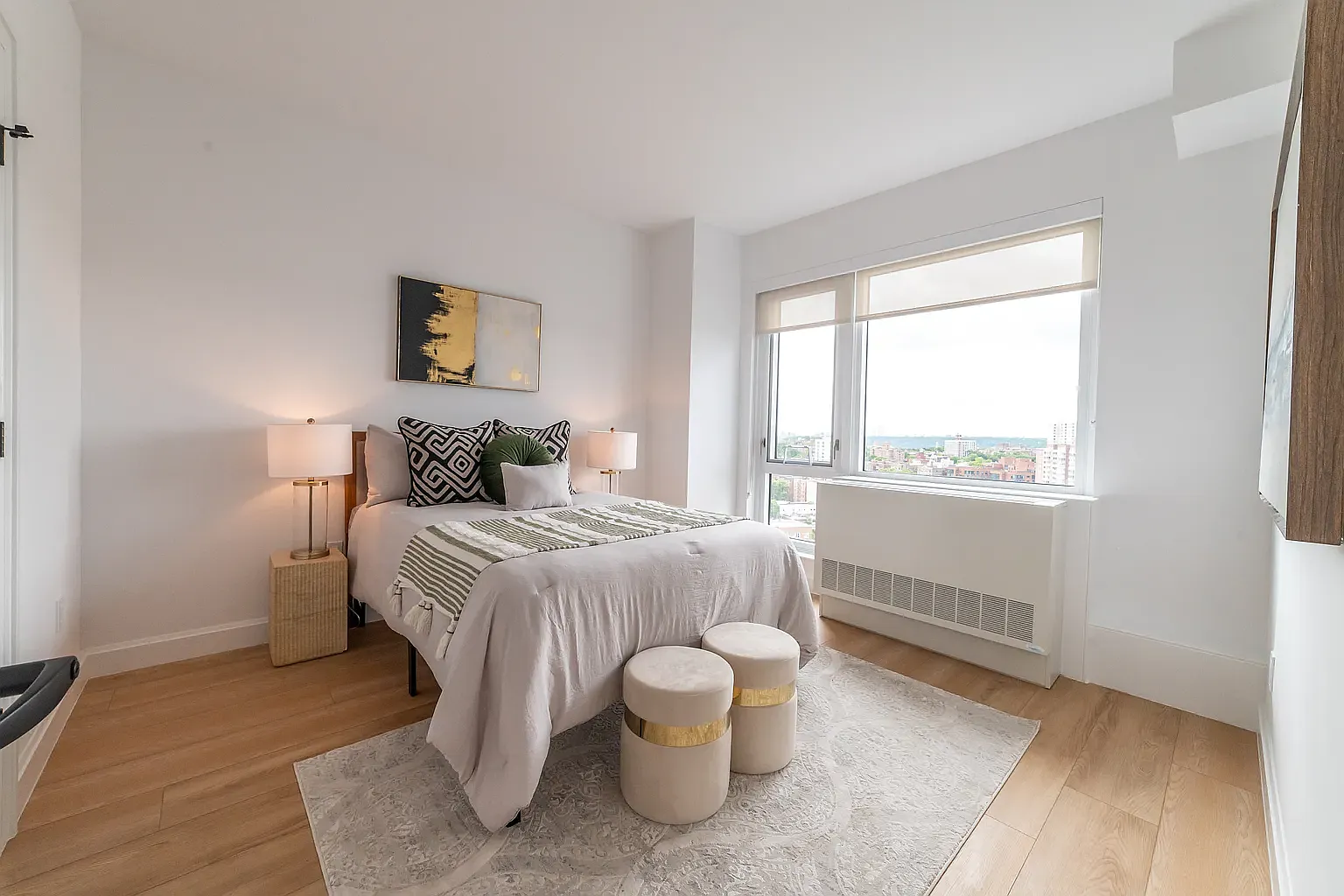3745 Riverdale Avenue — Photo 4