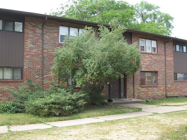 1st image of 1912 Kilburn Ave APT 3