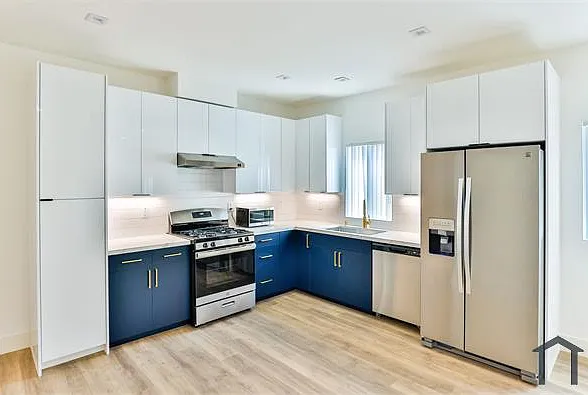 3 bed, 1200 sqft, $3,800 — Photo 2