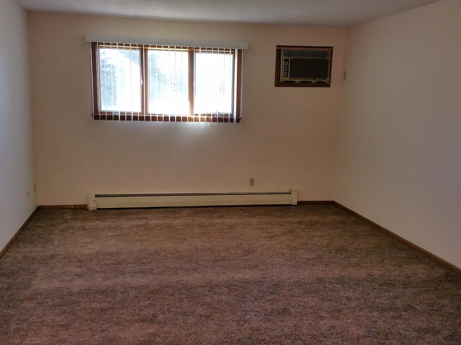 1711 Northway Dr — Photo 3