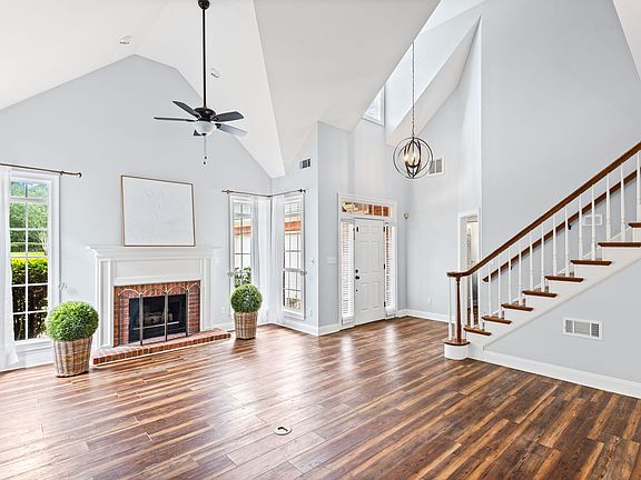 5th image of 4491 Turnberry Pl