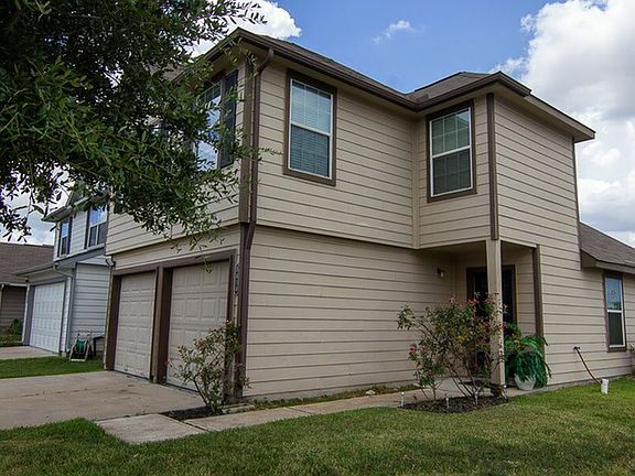 3rd image of 5414 Plantation Forest Dr