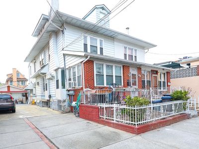 1718 W 11th St, Brooklyn, NY, 11223