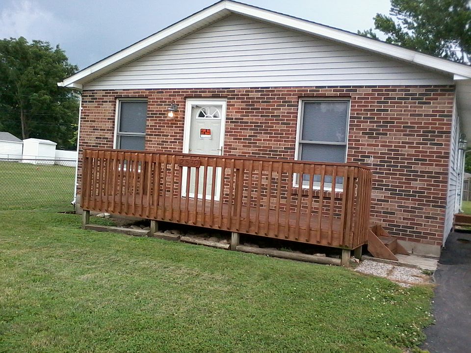 1st image of 2530 Forest Home Ave