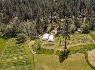 2860 E Fork Rd, Williams, OR 97544