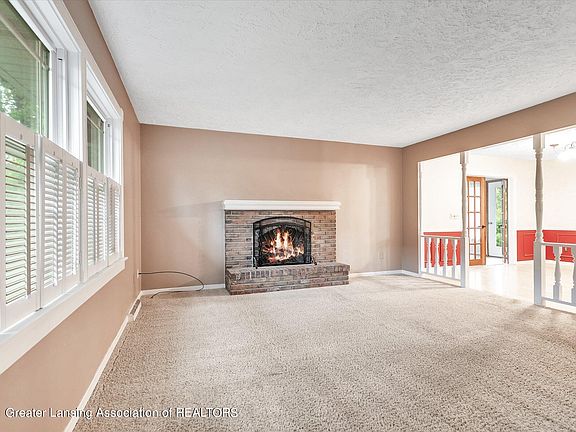 5th image of 5227 Birchwood Way