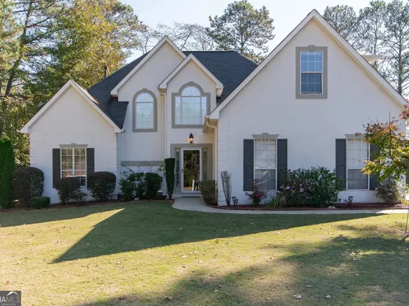 52 Biltmore Cir, Sharpsburg, GA 30277