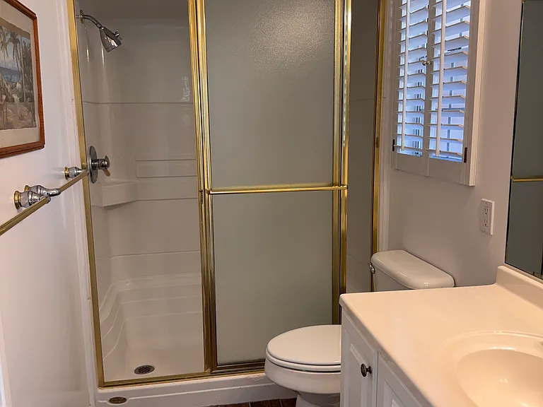 700 Governors Cir — Photo 11