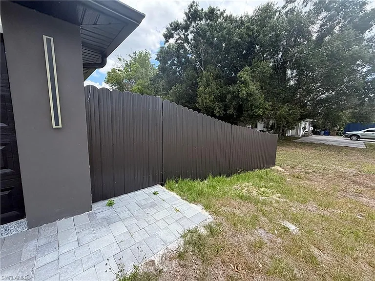 15 Louisiana Rd — Photo 6