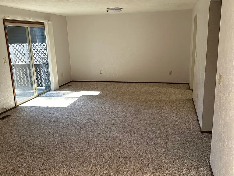 2675 NW Ginseng Pl — Photo 7