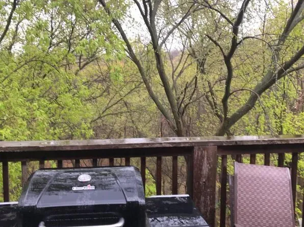 401 Laurel St W APT 2, Stillwater, MN 55082