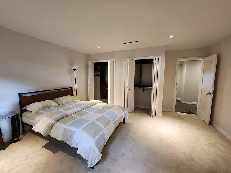 5 Maple St #1/2 — Photo 4