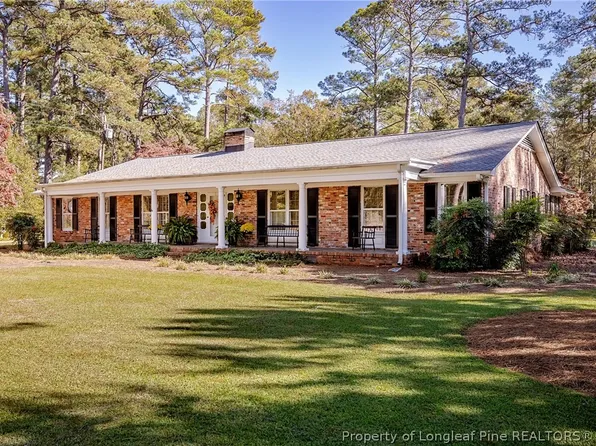 438 N Fayetteville St, Parkton, NC 28371