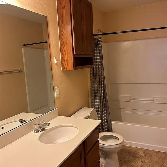 9001 Bird Brook Ln — Photo 10